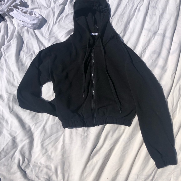 Basic Black Hoodie (with zipper) - Picture 3 of 9